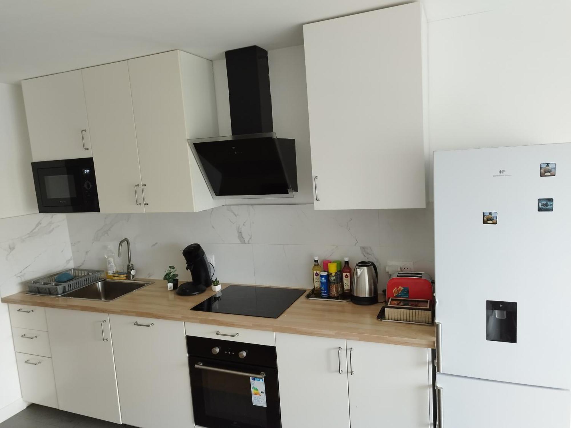 Parisian Cosy Flat With Balcony Apartment อาร์ฌ็องเตย ภายนอก รูปภาพ